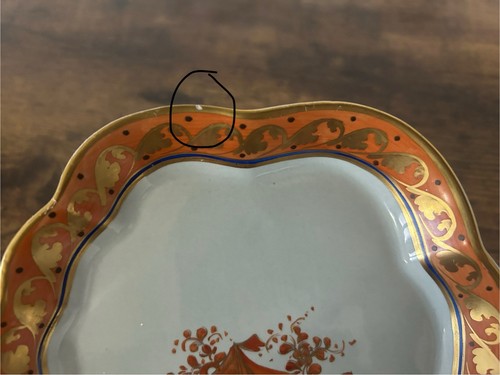Mottahedeh Lowestoft Scalloped Edge Leaf Tray Candy Dish Red Gold - Picture 3 of 9