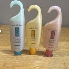 Avon Skin So Soft Soft  Sensual Original Moisturizing Shower Gel 5oz NOS Hang