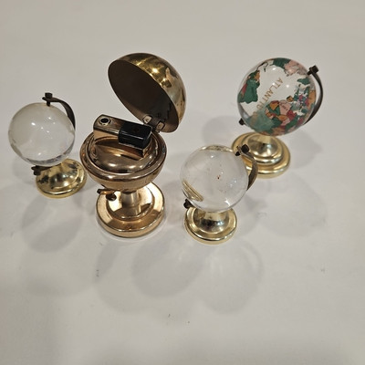 VINTAGE GLOBE LIGHTER FLINT WORLD BRASS? RETRO CLASSIC Collectable Lighter 