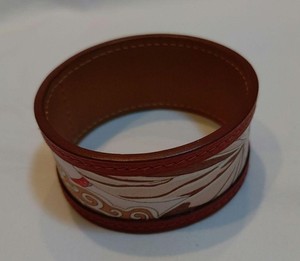 Authentic Hermes Petite Ash Leather Bracelet Beige Gold Plated 9.1in Length 1.3in Width