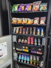 2025 Healthier 4U Snack and Drink Combo Vending Machine For Sale!