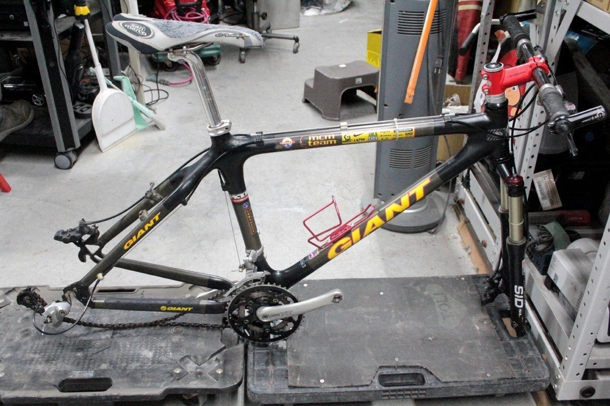 GIANT MCM Team Freme Set Carbon MTB w/ Shimano Deore XT Size 44
