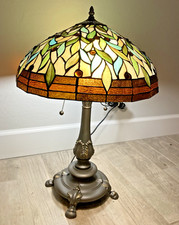 Tiffany Style Stained Glass table lamp with metal base 26" - perfect condition