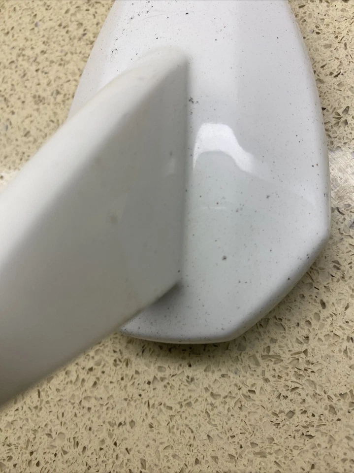 Антенна воздушная с акульими плавниками монтируемая на крышу 2004 2005 2006 2007 Volvo S40 от оригинального производителя - Изображение 4 из 4