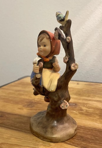 Hummel vintage collectable "Apple Tree Girl #141 Full Big Bee 1950s READ DAMAGED - Picture 2 of 16
