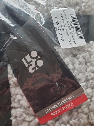 Logo Brands NCAA Cincinnati Bearcats Frosty Fleece Throw Blanket 60"x50”! New - Picture 13 of 13
