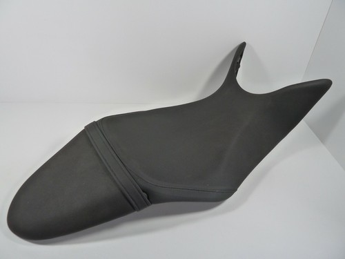 Triumph Speed Triple 1050 R 11-16 asiento delantero para conductor T2304444 - original OE (1) - Imagen 3 de 9