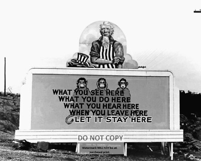 BILLBOARD LOCATED IN ''THE ATOMIC CITY'', OAK RIDGE, TN 1943 - 8X10 PHOTO (NN-168)