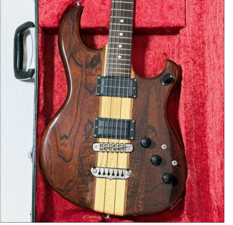 超美品 Aria ProⅡ RS-600 HWA エレキギター ハードケース付 超美品 Aria ProⅡ RS-600 HWA エレキギター ハードケース付