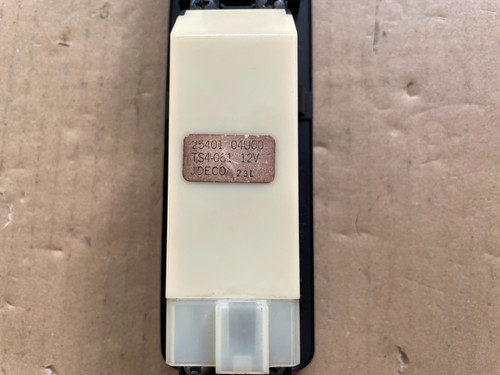 NISSAN SKYLINE GTR RB26DETT R32 BNR32 2Door Power Window Switch RHD 25401 04U00 - Picture 6 of 15