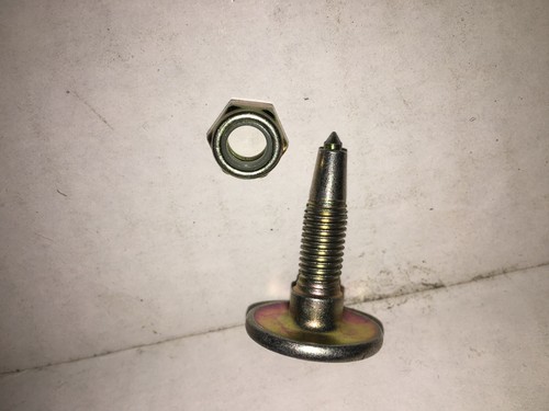24- WOODY'S GOLD DIGGER Traction Master CARBIDE STUD .875 X 7MM with Nylock Nut - Picture 2 of 4