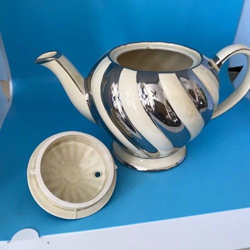 Vintage Sadler England DECO MCM TEAPOT Cream w/ Silver Swirls # & Initial 1950’s - Picture 6 of 11