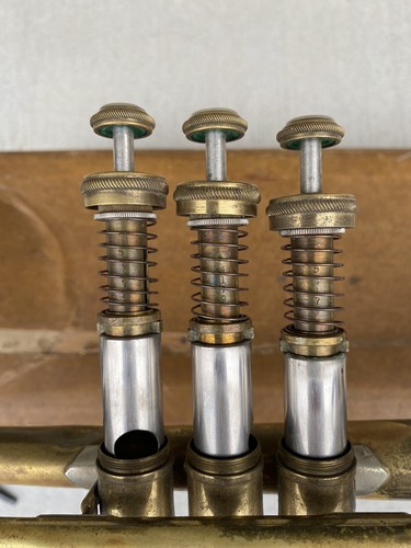 Vintage 1949 / 1950 Los Angles Olds Ambassador Bb Cornet With Original Case +MP - Picture 17 of 19