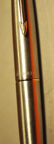 "Parker" "45" Flighter DeLuxe Gold tassie> c.1971's 18K Gold nib Fountain pen - Picture 16 of 24