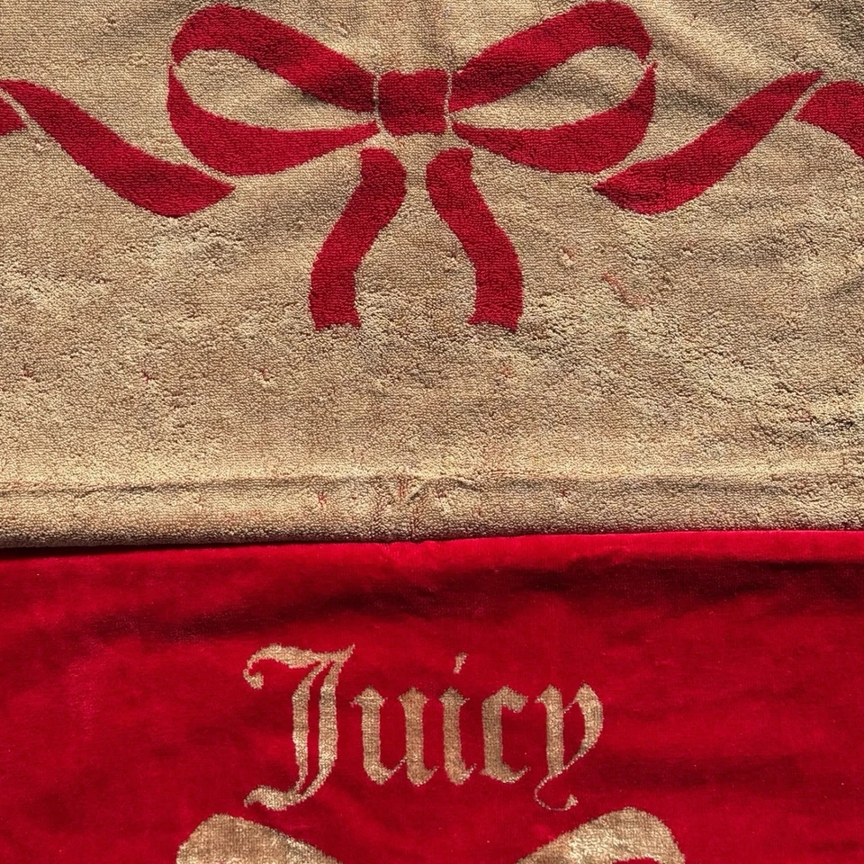Juicy Couture Red & Gold 28” X 54” Bath & Hand Towel Reversible Bow Frame 4Pc - Image 3 of 4