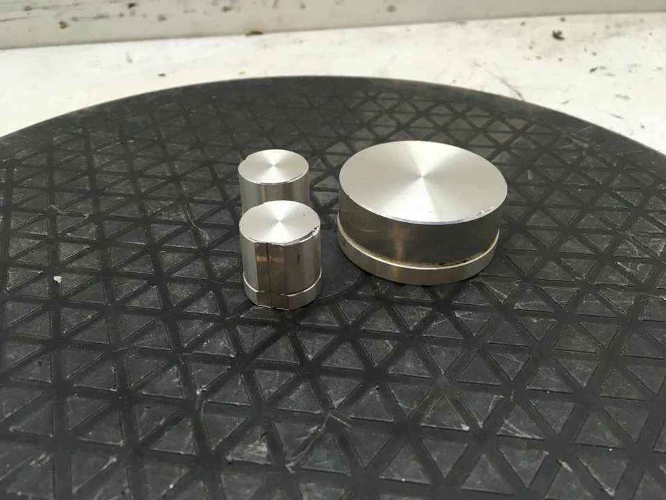 Toshiba ST-320 Knobs Tuner, function, and level 旋钮 — 第 2/3 张图片