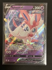 Sylveon V 074/203 Swsh07: Evolving Skies Holo