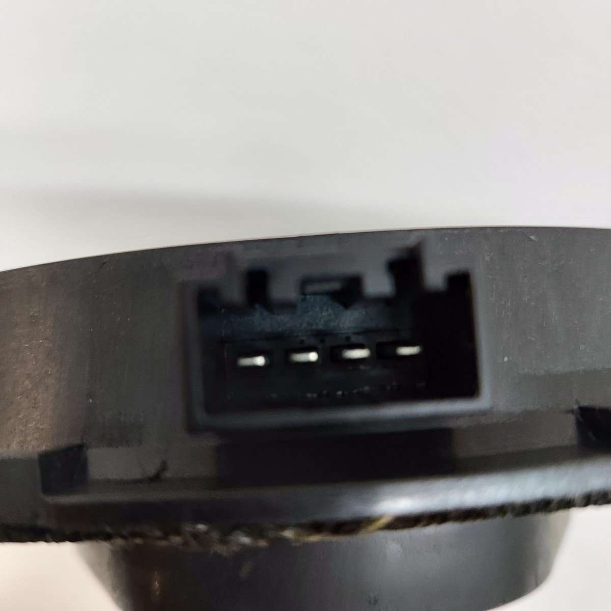 MAZDA CX-5 KE, GH Rear Left Door Speaker GHR1-66-960 2.00 MAZDA CX-5 KE, GH Rear Left Door Speaker GHR1-66-960 2.00