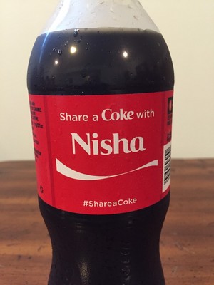 Coca-Cola ナイフコレクション(額装) Share a COKE with Nisha 20 fl oz Collectible Bottle Rare