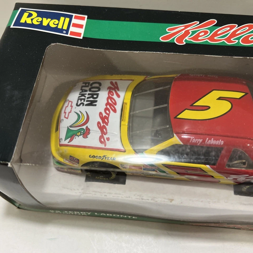 Revell Die Cast #5 Terry Labonte Lumina 1:24 #8759 NUEVO Foto 3 de 4