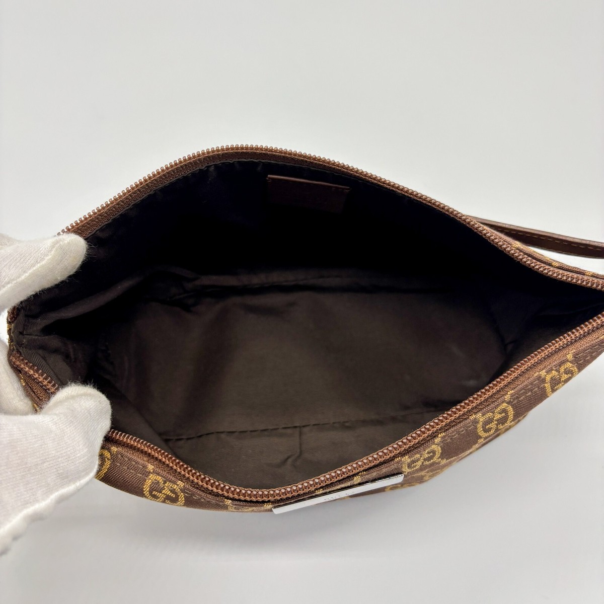 バッグ GUCCI accessory pouch hand bag GG brown Gucci Accessory Pouch Hand Bag Gg Brown | eBay