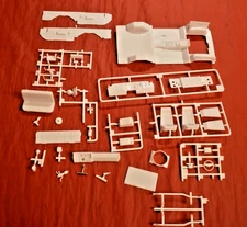 Revell High Roller 1985 GMC Jimmy Interior and Engine Compartment Parts 1/25