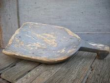 Antique Primitive 15" Large Wood Feed/Grain Scoop ~ Dry Surface Old Gray Paint