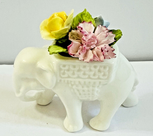 Coalport Fine Bone China Elefant mit Blumen - Handarbeit Blumenstrauß