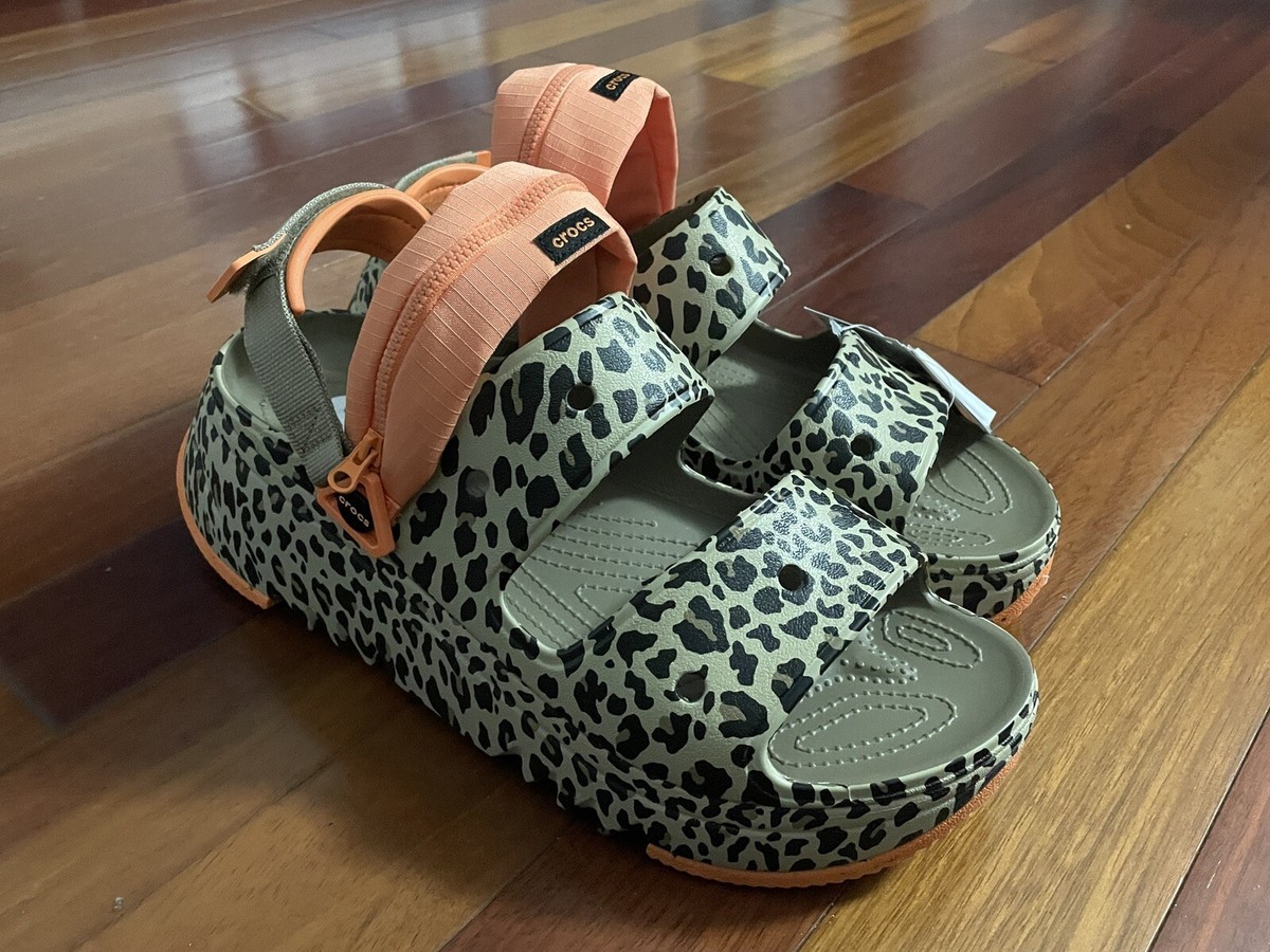 Rare CROCS HIKER XSCAPE ANIMAL SANDAL CLOG Khaki Leopard Men 