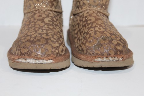 UGG CHESTNUT CLASSIC II YOUTH GIRLS GLITTER LEOPARD BOOTS Size 12 US 1112388K - Picture 8 of 10