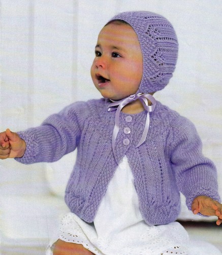 BABY MÄDCHEN CARDIGAN UND MÜTZE~SPITZE-STICH STRICKMUSTER~GEBURT-2 JAHRE (D41)