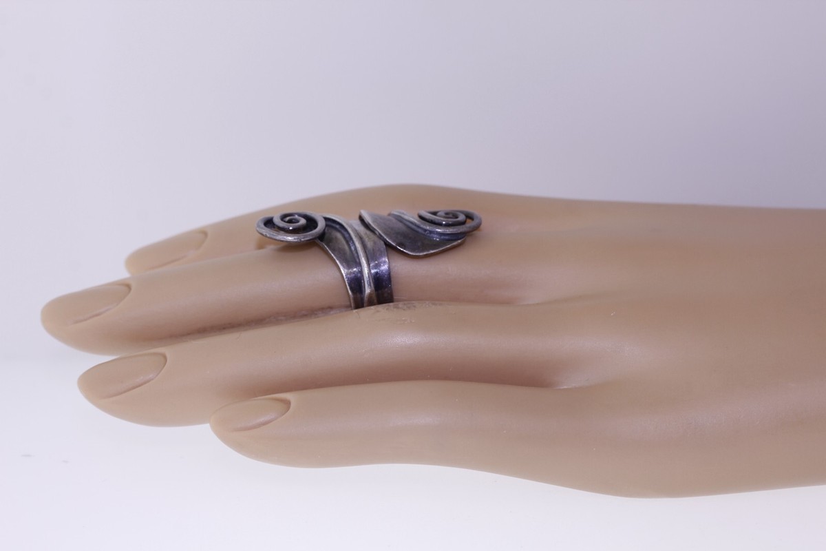 Mexican R. Cazares Sterling Silver Taxco Modernist Designer Swirl