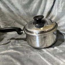 Deluxe Permanent Vintage Stainless Steel Saucepan With Vented Lid 3 Quart Pot