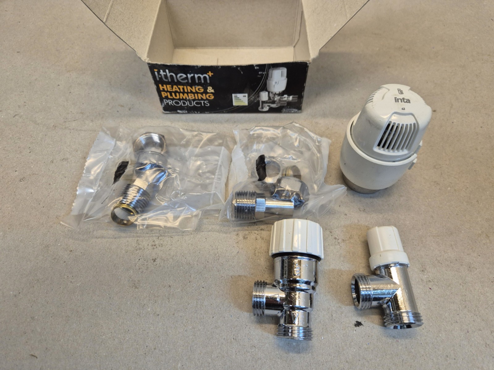 New Thermostatic Radiator Valve  & Lockshield Set,  15mm,  Angled , By I-therm+