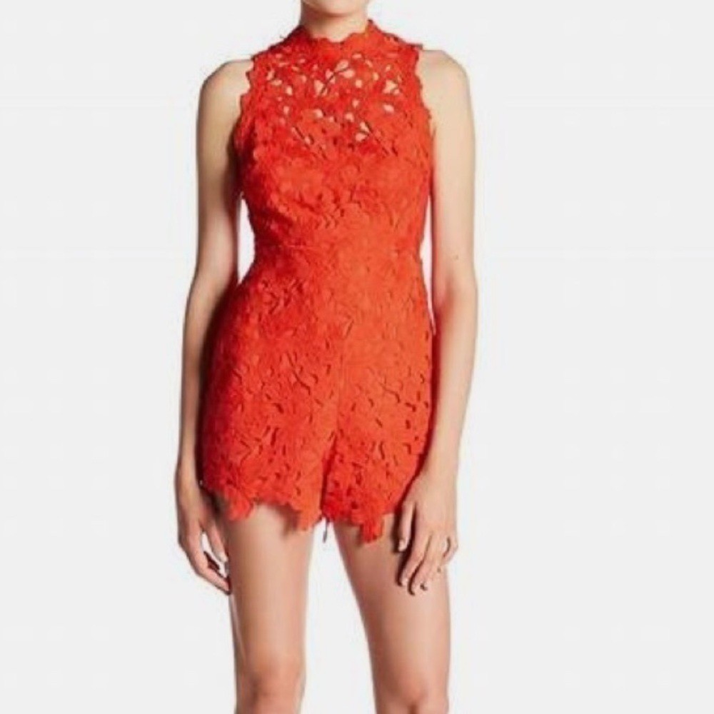 ASTR the Label Lace Open Back Red Romper High Neck Casual Summer Boho Size Small