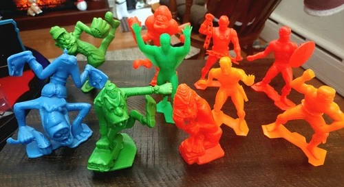 VINTAGE MARX "NUTTY MADS/SUPER HEROES LOT