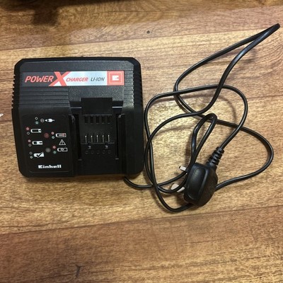 Einhell Akku Schnellladegerät 3A für alle Power X-Change Akkus 18V