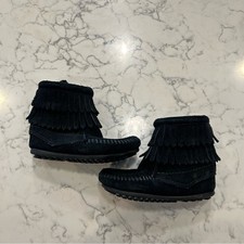 Minnetonka Black Leather Fringe Bootie Moccasins Mocs Size 7 Toddler