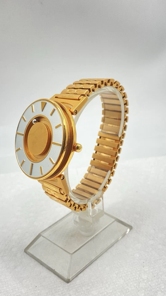 EONE The Bradley Mesh Matte TWO TONE Watch 39mm.NEW Battery Works As It  Should - Image 4 of 4