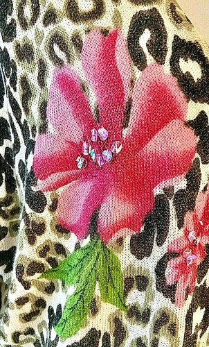 SAG HARBOR LEOPARD CARDIGAN, PINK FLOWERS, HAND-SEWN SEQUINS, RAMIE BLEND, XL - Picture 3 of 5