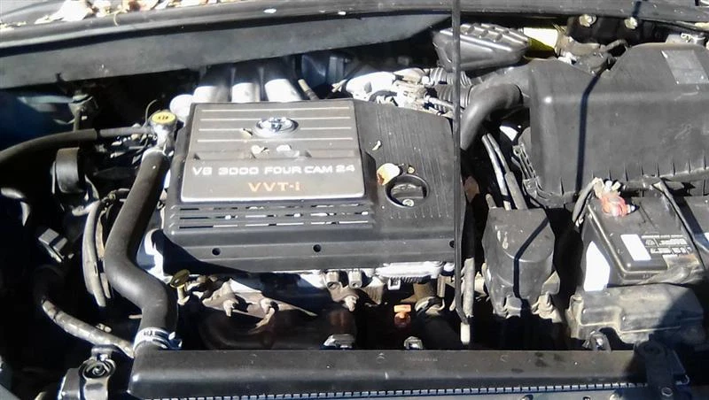 Medidor de flujo de aire de inyección de combustible usado se adapta a: Toyota Sienna 2001 4 cilindros grado A Foto 2 de 4