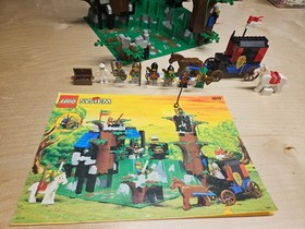 LEGO 6079  DARK FOREST FORTRESS  Castle Vintage 100% complete with manual