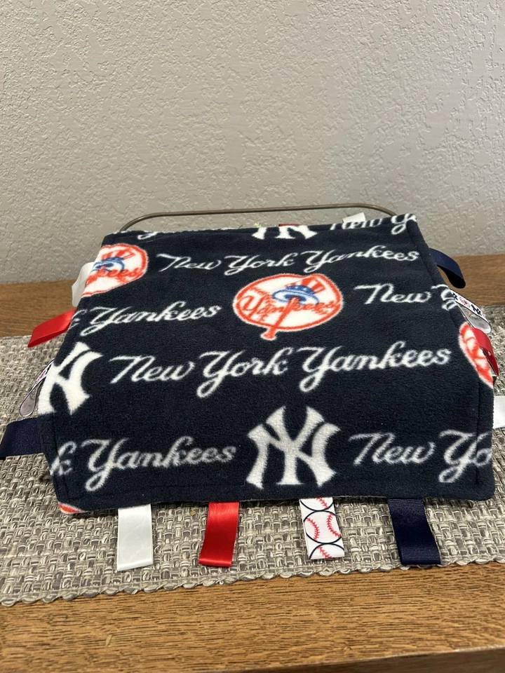 New York Yankees Infant Taggie Blanket Lovey Baseball 12” X 12” - Image 4 of 4