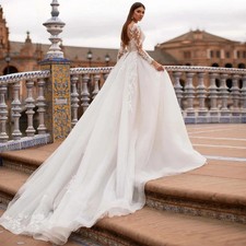 Long Sleeved Sweetheart A-line Wedding Dress with Lace Stickers Bridal Dress