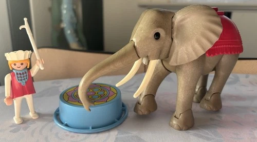Vintage Playmobil 3711 Romani Circus LARGE JOINTED ELEPHANT W/TRAINER Incomplete