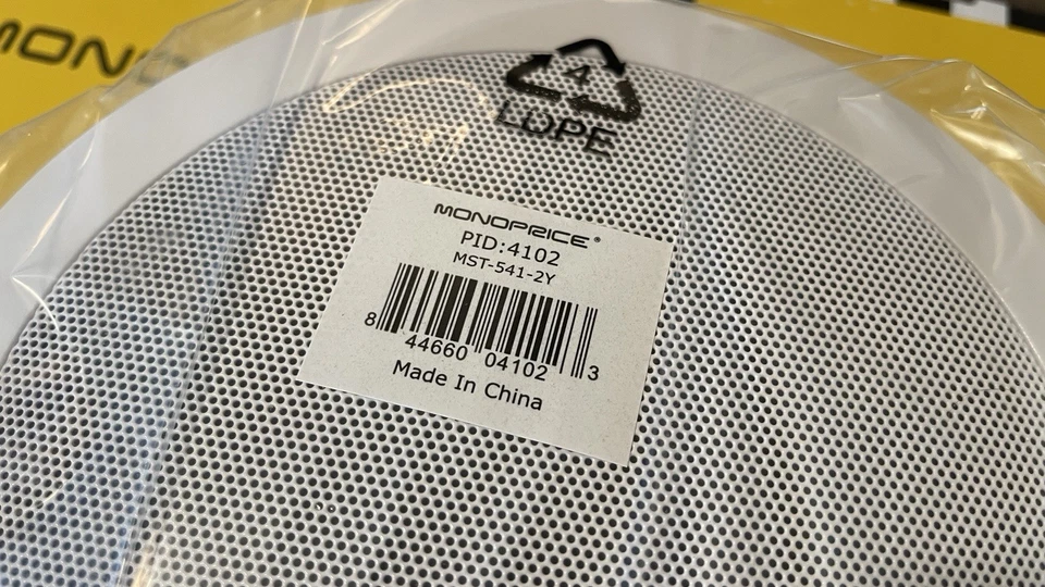 "Altavoces de pared/techo bidireccionales Monoprice MST-541-2Y (juego de 8) 5,25"" 100 W máximo 8 ohmios" Foto 3 de 4