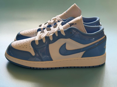 Nike Air Jordan 1 Low SE GS White Legend Blue UNC FZ3929-114 7Y