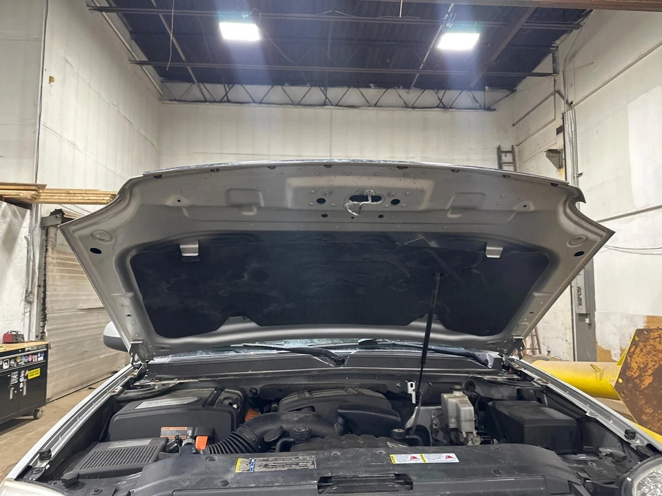 Used Hood fits: 2010 Gmc Yukon Hybrid Grade A - Изображение 2 из 4