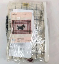 Craftways Black Scottie Dog  Latch Rug KIT Wee Bonnie Finished Sz  27 X 20 