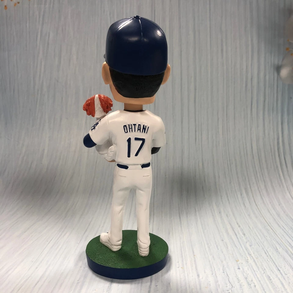 Shohei Ohtani & Decoy Bobblehead White L.A. Dodgers 8/28/24 NEW with Box - Image 2 of 3